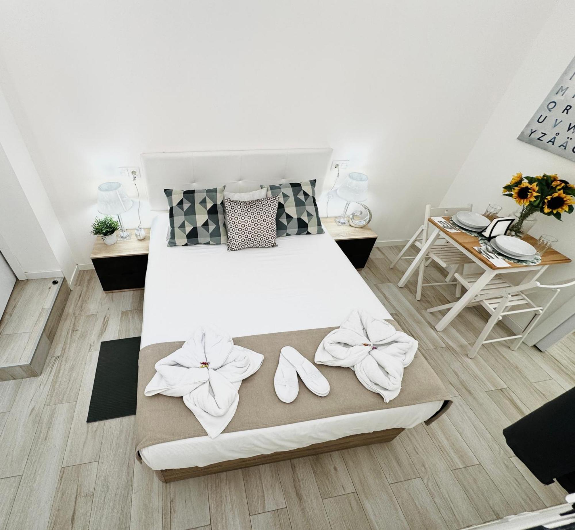 Cinco Torres Suites マドリード エクステリア 写真