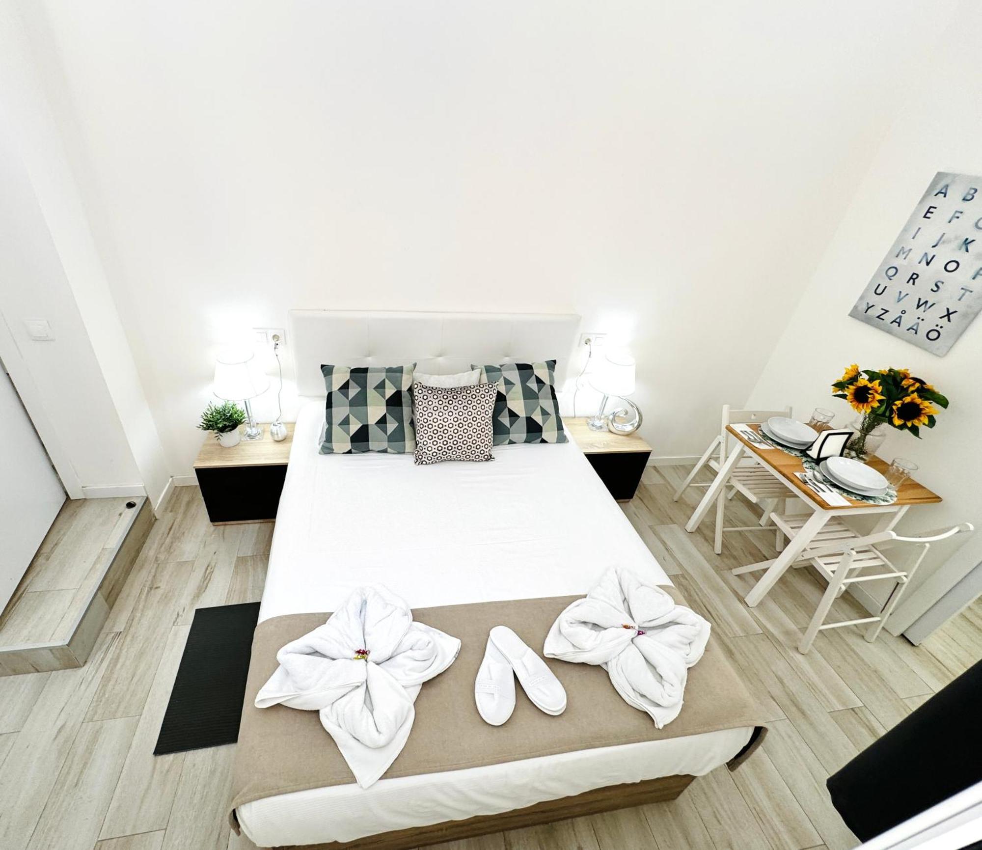 Cinco Torres Suites マドリード エクステリア 写真