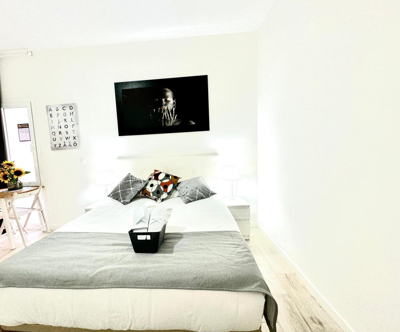 Cinco Torres Suites マドリード エクステリア 写真