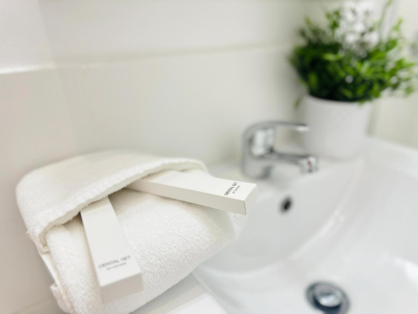 Cinco Torres Suites マドリード エクステリア 写真